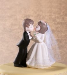 Porcelain Kissing Couple