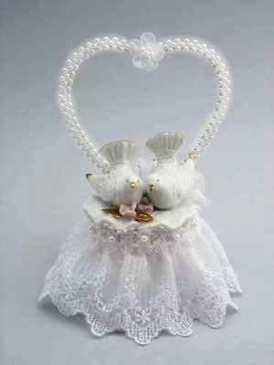 Gold Doves Pearl Heart