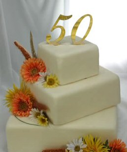 Anniversary Gold Number Monogram Thin